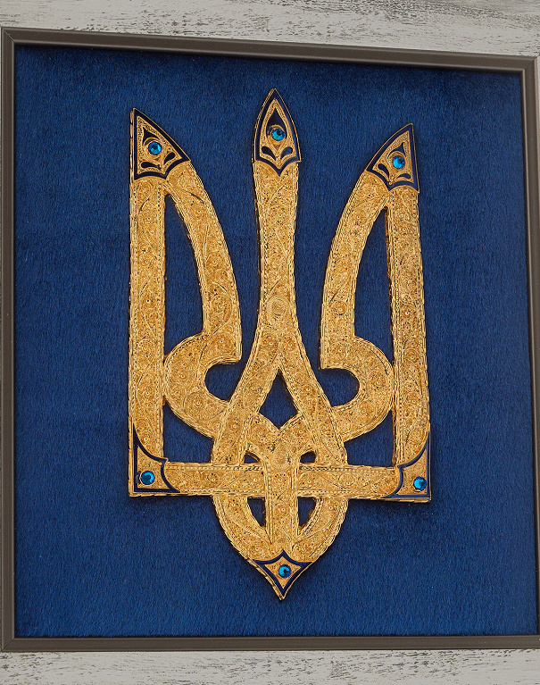 Колаж Герб України позолочений із емаллю та синіми каменями - Зображення №3