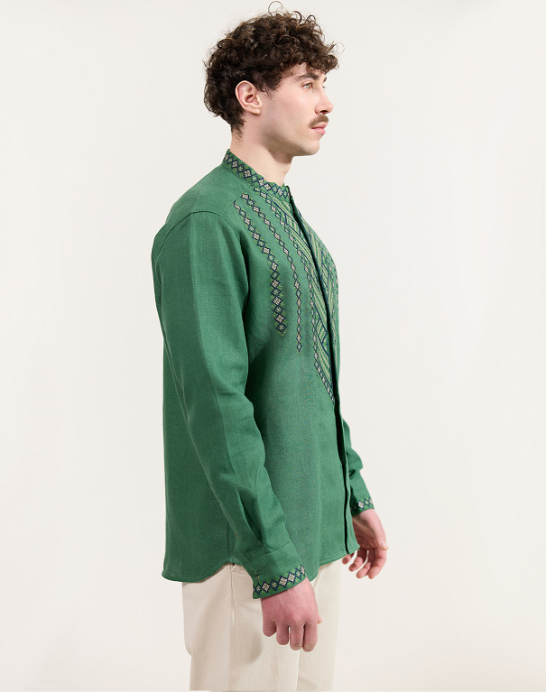 Men's vyshyvanka Mountains made of green linen - Image #2