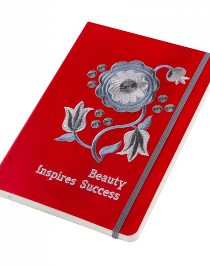 Червоний блокнот з вишивкою Beauty inspires success - Зображення №3