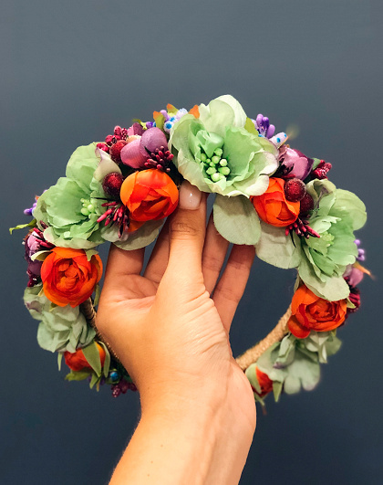 Handmade medium wreath (assorted) - Image #3
