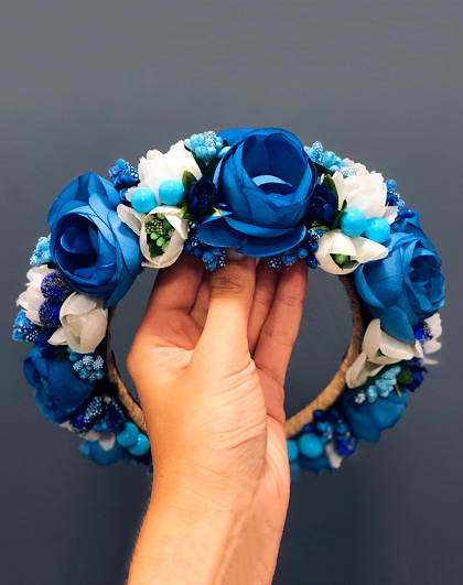 Handmade medium wreath (assorted) - Image #4